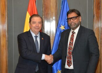 Luis Planas se reúne con el embajador de la India en España