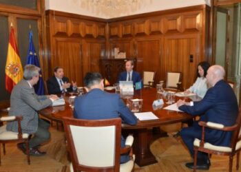 Luis Planas se reúne con el embajador de Kazajistán para fortalecer las relaciones agroalimentarias bilaterales