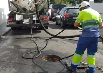El Ayuntamiento endurece el control de vertidos para proteger la red de agua