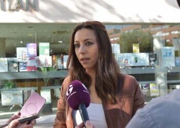 Guarinos “estafa” a la ciudanía, gratificando con 2,5 millones de dinero público a la empresa de limpieza, cuando lleva tres años con un servicio pésimo