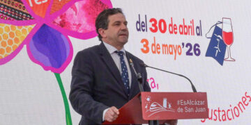 Valverde afirma que la Feria de los Sabores de Alcázar de San Juan es una herramienta que da a conocer el gran potencial que acredita el territorio ciudadrealeño