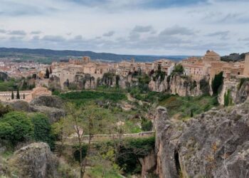 Fallece un ciclista tras caer por un terraplén de unos diez metros cerca del Parador de Cuenca