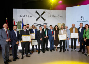 Cabañero arropa a las cooperativas y empresas albacetenses reconocidas en los Premios Gran Selección Campo y Alma, subrayando la excelencia del sector agroalimentario provincial