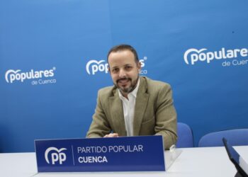 Guadalajara: “Dolz condena a Cuenca a un domingo histórico sin parking por su incapacidad de gestión”