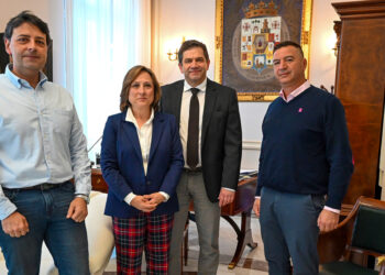 Valverde acepta la propuesta de ÁTICA de designar a la Diputación de Ciudad Real como socio de honor de la asociación en los Premios “Pasión por la Caza”