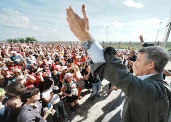 Feijóo exige que Sánchez cuente “todo lo que sabe” del ‘caso mascarillas’ en vísperas de la declaración de Ábalos