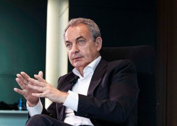 Zapatero reitera que «jamás» realizó «ninguna gestión» sobre Plus Ultra y «jamás» ha tenido una sociedad mercantil