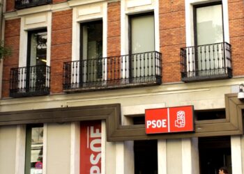 La UCO registra la sede del PSOE por la financiación del partido en el marco del caso sobre Leire Díez y la SEPI