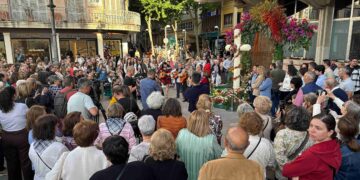 Las tradicionales cruces dan la bienvenida a mayo en Ciudad Real
