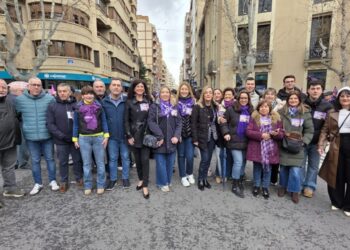 El PSOE sitúa al feminismo como «dique de contención» frente a la ultraderecha y acusa al PP de «mercadear» con los derechos de las mujeres
