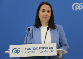 Hernández denuncia que “Page ya no gobierna Castilla-La Mancha porque vive instalado en una campaña permanente y en la política del anuncio vacío”
