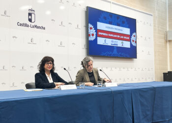 El Gobierno regional felicita a los agraciados con los premios de la V Edición del programa Empresa Familiar