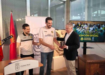 El Ayuntamiento incrementará la ayuda al Basket Cervantes tras su ascenso de categoría