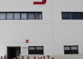 Visita a las instalaciones de Factor 5 Farma