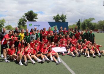 El Gobierno regional impulsa la primera Liga Cadete Femenina para frenar el abandono deportivo juvenil