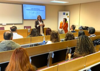 El Gobierno regional reúne a más de 40 personas autónomas y gestorías de Guadalajara para presentar las ayudas y líneas estratégicas de apoyo al emprendimiento