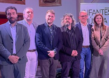 Miguel Díaz Brazales garantiza el respaldo del Gobierno de García-Page a Infantes Música para consolidar este referente cultural en el medio rural