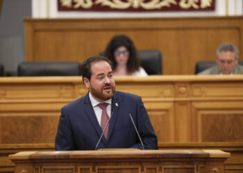 El PSOE rechaza el principio de prioridad nacional impulsado por PP y Vox por ser inconstitucional, ilegal e inhumano