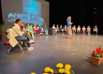 El Pleno Escolar Municipal reflexiona sobre la figura de los abuelos y abuelas