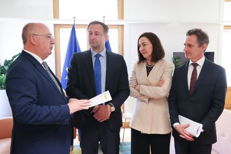 Hoy, en el Consejo de Ministros de Agricultura de la Unión Europea Hoy, en el Consejo de Ministros de Agricultura de la Unión Europea