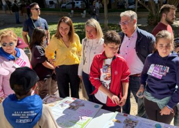 Más de 170 escolares de 29 centros educativos reflexionan sobre sostenibilidad e interculturalidad en la XVII CONFINT Provincial celebrada en Hellín con impulso de la Diputación