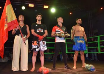 Lleno absoluto en La Central para ver los combates  del PGBR FAITHERS III