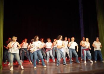 29/05/2026
					Deportes
					
					La Escuela Municipal de Baile Moderno y Zumba ofreció un atractivo Festival Fin de Curso
					LA ESCUELA MUNICIPAL DE BAILE MODERNO Y ZUMBA OFRECIÓ UN ATRACTIVO FESTIVAL FIN DE CURSO   Se ofreció un total de 13 coreografías interpretadas  …
