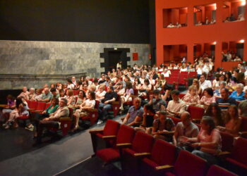 El Teatro Ayala tendrá actividad diaria hasta finales de junio