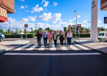 18/05/2026
					Urbanismo
					
					Torrijos acomete la renovación histórica de las calles Loto y Tulipán
					TORRIJOS ACOMETE LA RENOVACIÓN HISTÓRICA DE LAS CALLES LOTO Y TULIPÁN   Tras más de 30 años de espera, el Ayuntamiento de Torrijos (Toledo) ha  …