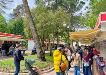 La Feria del Libro de Guadalajara supera los 10.500 visitantes con el Piano Meet-Up como uno de sus momentos más animados