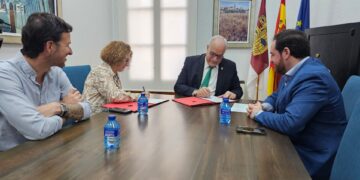 Ayuntamiento y Asociación Empresarial de Manzanares renuevan su compromiso