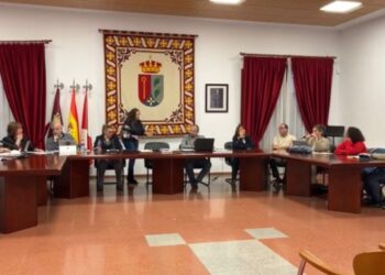 La alcaldesa de Camarena afirma que no considera presidente a García-Page porque no lo ha votado