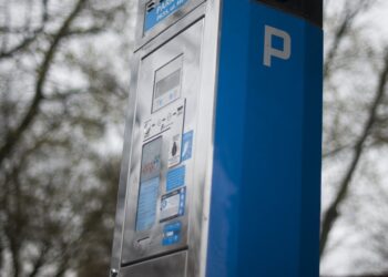 UGT y CCOO rechazan la ampliación de la zona azul de Guadalajara por ser una medida que “recae sobre las espaldas de la clase trabajadora”