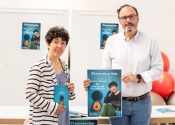 Sensibilización sobre el autismo con una exposición y la presentación del libro de Marta Dongil en el Espacio Tyce