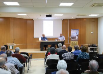Bernardo Fernández-Pacheco presenta en Manzanares ‘Un viaje por mi tierra’, una renovada mirada a la ruta del Quijote
