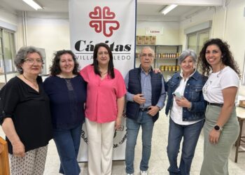 La concejala de Bienestar Social, Cristina García, destaca la labor “encomiable y digna” de Cáritas en Villarrobledo