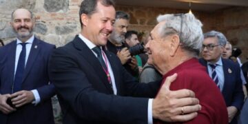 Velázquez felicita a los toledanos en el Día del Valle y a la Hermandad por los 400 años de la romería más emblemática de la ciudad