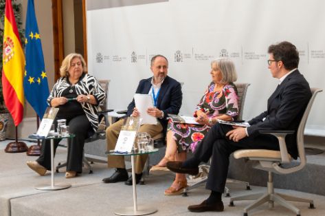 Hoy, en la presentación de un libro conmemorativo sobre la PAC Hoy, en la presentación de un libro conmemorativo sobre la PAC