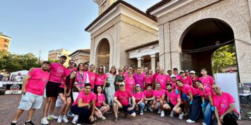 Medio centenar de cortadores de jamón han protagonizado según Manuel Serrano “un gran encuentro de solidaridad a favor de Acepain y de la investigación contra el cáncer”