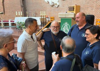 El alcalde Manuel Serrano felicita al barrio Feria por sus fiestas populares, que han concluido con una misa manchega en La Asunción