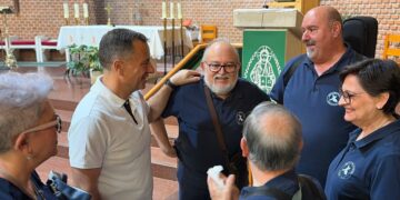 El alcalde Manuel Serrano felicita al barrio Feria por sus fiestas populares, que han concluido con una misa manchega en La Asunción