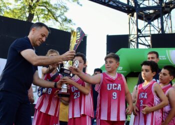 Manuel Serrano felicita a los miles de chavales y chavalas que han hecho de los Juegos Deportivos Municipales “un ejemplo de participación y deportividad”