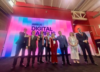 Manuel Serrano subraya el impacto positivo del Campus Digital de Airbus en Albacete ya que generará 300 empleos de calidad y reforzará su liderazgo aeronáutico, tecnológico y de defensa