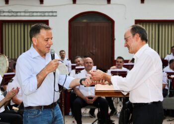 Manuel Serrano pone en valor el papel dinamizador de la Banda Sinfónica Municipal y anima a acudir a sus conciertos de verano en el entorno único del Parque