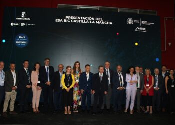Manuel Serrano subraya que la llegada de la incubadora de empresas de la Agencia Espacial Europea impulsará el desarrollo industrial, la innovación y el empleo en la ciudad de Albacete