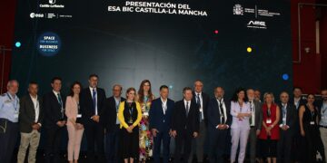 Manuel Serrano subraya que la llegada de la incubadora de empresas de la Agencia Espacial Europea impulsará el desarrollo industrial, la innovación y el empleo en la ciudad de Albacete