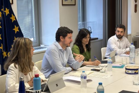 En una reunión celebrada hoy en Madrid En una reunión celebrada hoy en Madrid