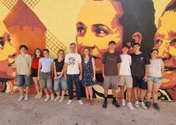 Un mural celebra el papel de la mujer manchega en el corazón de Valdepeñas