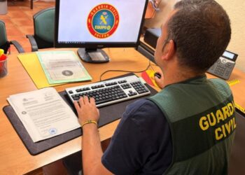 Un SMS del banco, una llamada urgente y 5.600 euros desaparecidos: La estafa que ha evitado la Guardia Civil de Torrijos