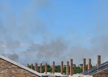 Desalojada la urbanización Las Nieves de Nambroca por un incendio en la zona de maniobras del Ejército